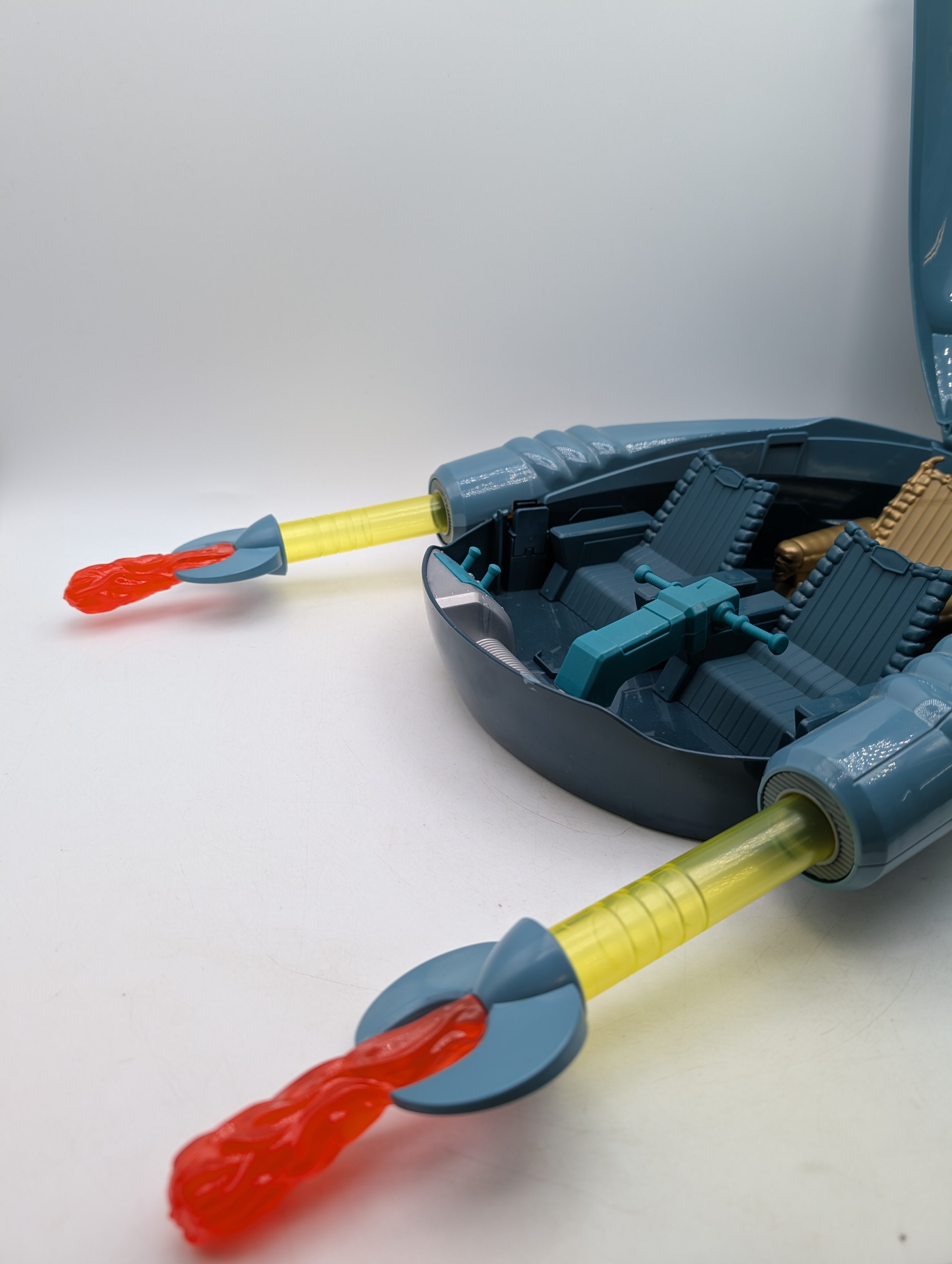 MOTU Origins Collector Vehicle w/ Grip & Claw Accessories Mattel, photo 16